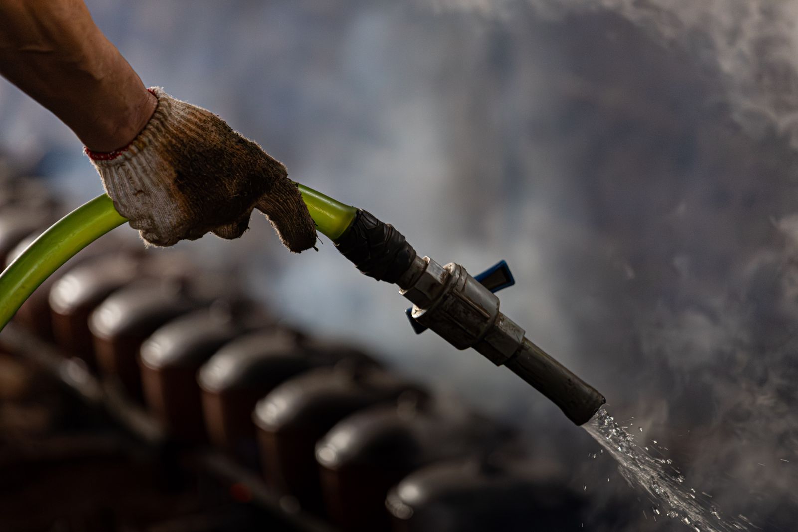2.0Ah vs. 4.0Ah vs. 6.0Ah: Which Battery Capacity Do You Need for Car and Home Cleaning?