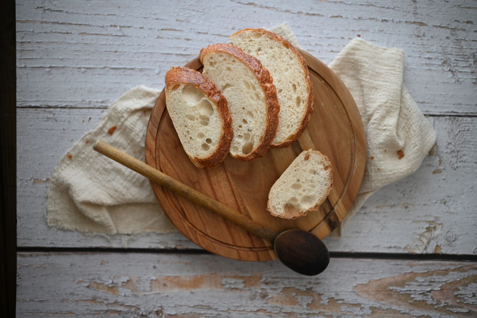 How to Choose the Best Teak Wooden Serving Utensils for Hosting & Dinner Parties