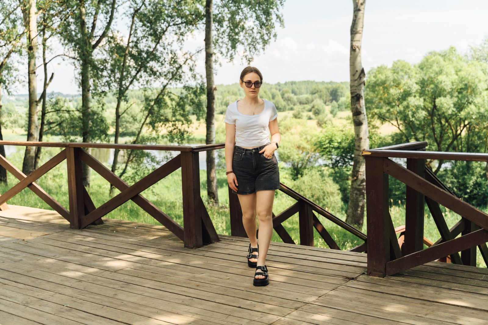 Pull-On Twill Shorts vs. Linen Shorts: Which Summer Bottoms Hold Their Shape Best?