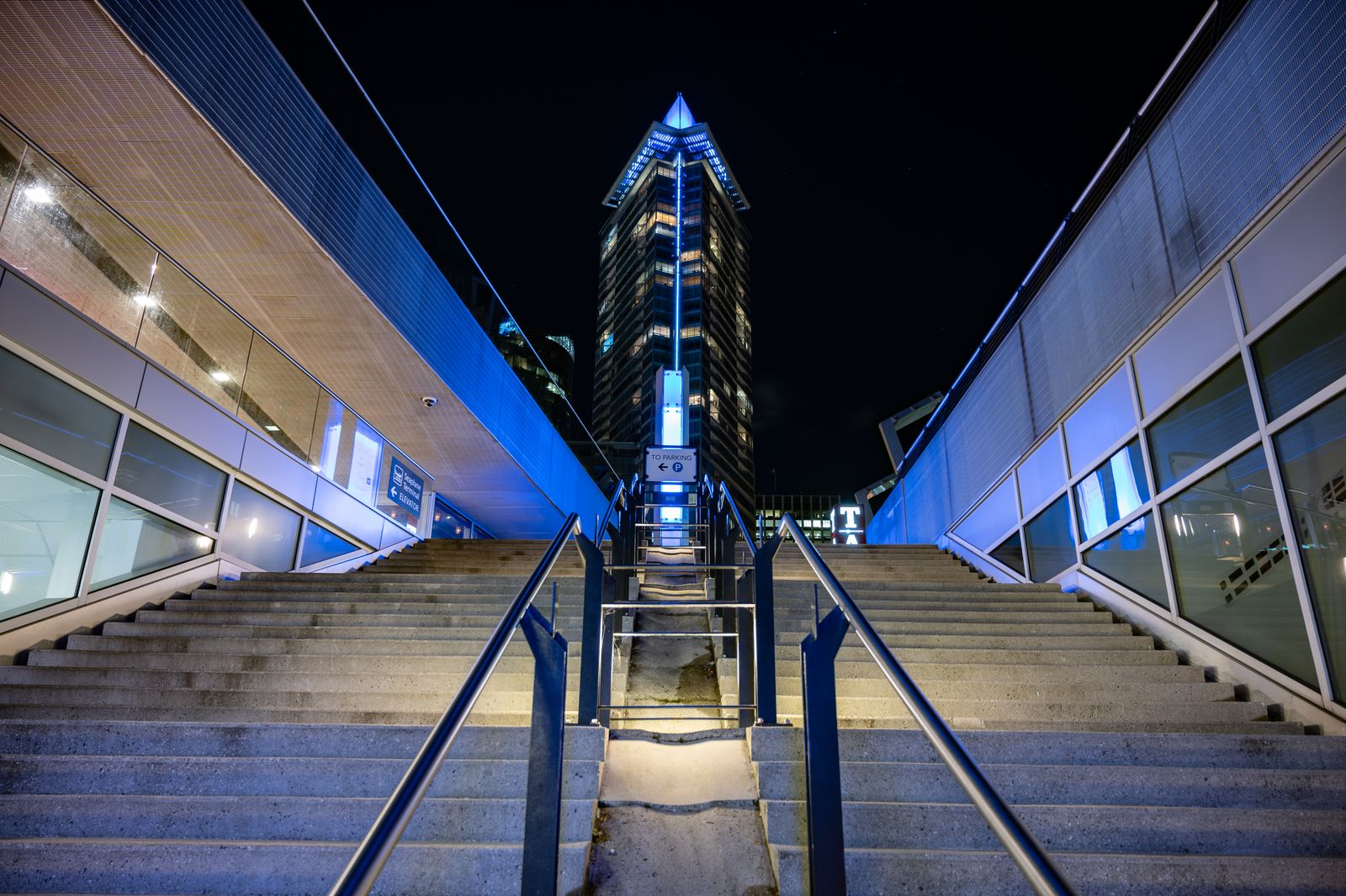 Solar Deck Light Multi-Packs: Frequently Asked Questions on Waterproofing, Warm Lighting, and Run Times