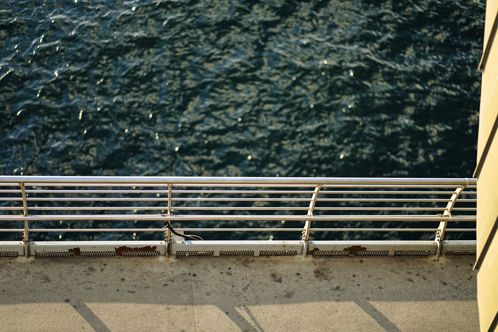 Weatherproof Solar Stair & Deck Lighting FAQ: Safety, Setup, and Nighttime Visibility