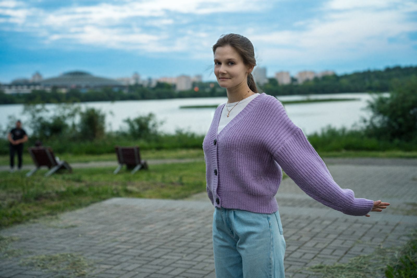 The Ultimate Drying & Reshaping Care Guide for Statement Knitwear: Preserving Batwing & V-Neck Silhouettes