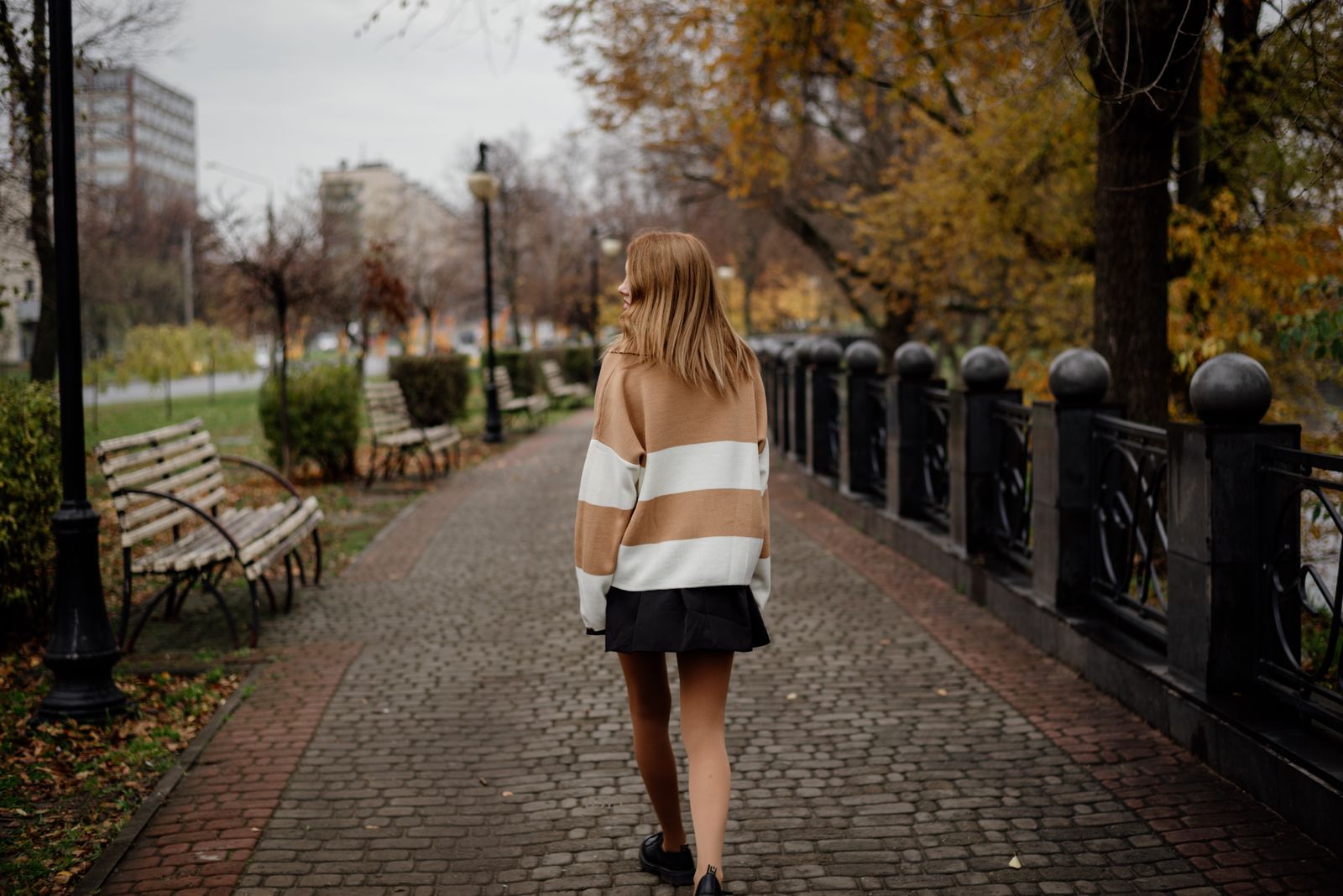 The Ultimate Short V-Neck Butterfly Cardigan Sizing & Fit Guide