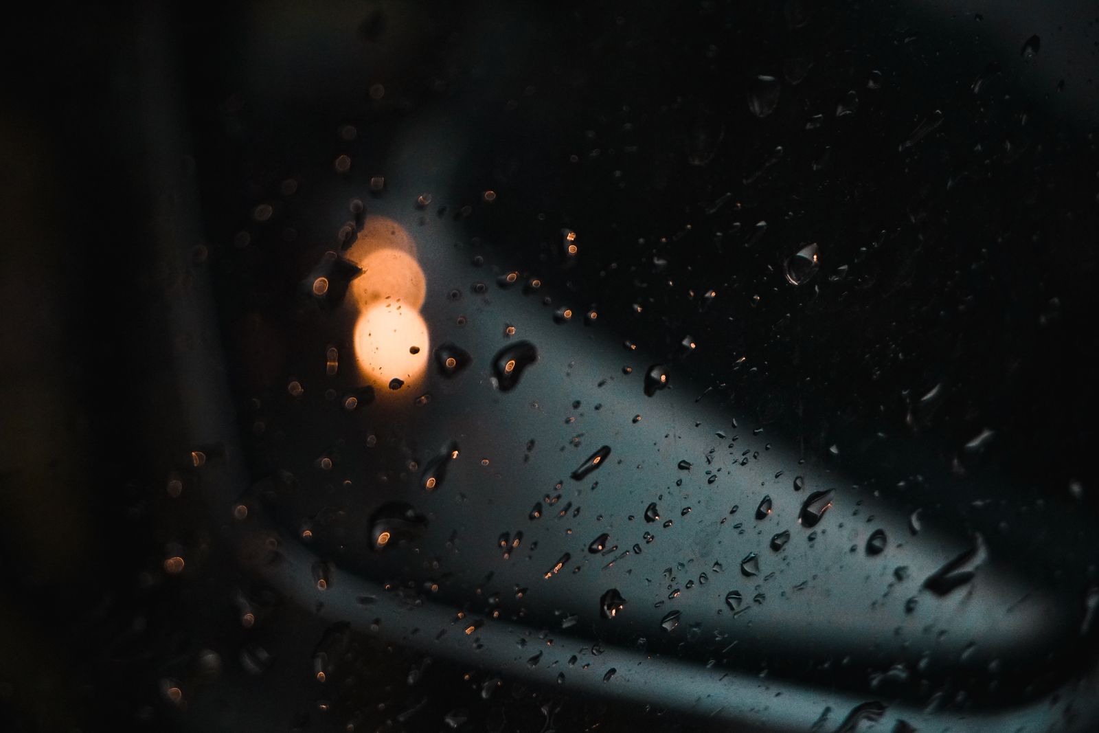 Answers in the Starlight: Frequently Asked Questions About Solar Water Drop Lantern Placement and Setup