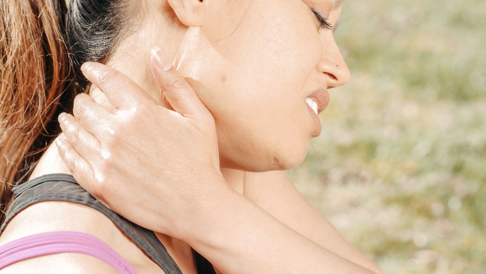 Cordless vs. Corded Neck Massagers: Which Is Right for Your Daily Muscle Pain?