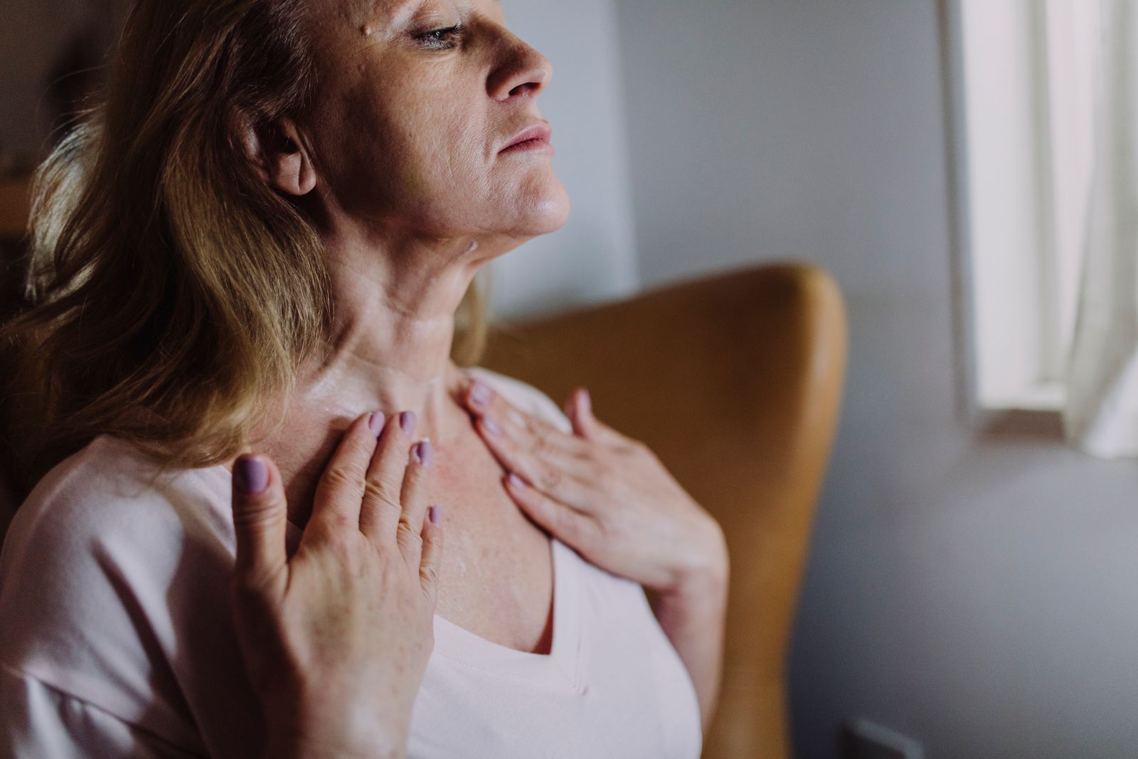 How to Build a Hands-Free Evening Wind-Down Routine for Neck Pain Relief