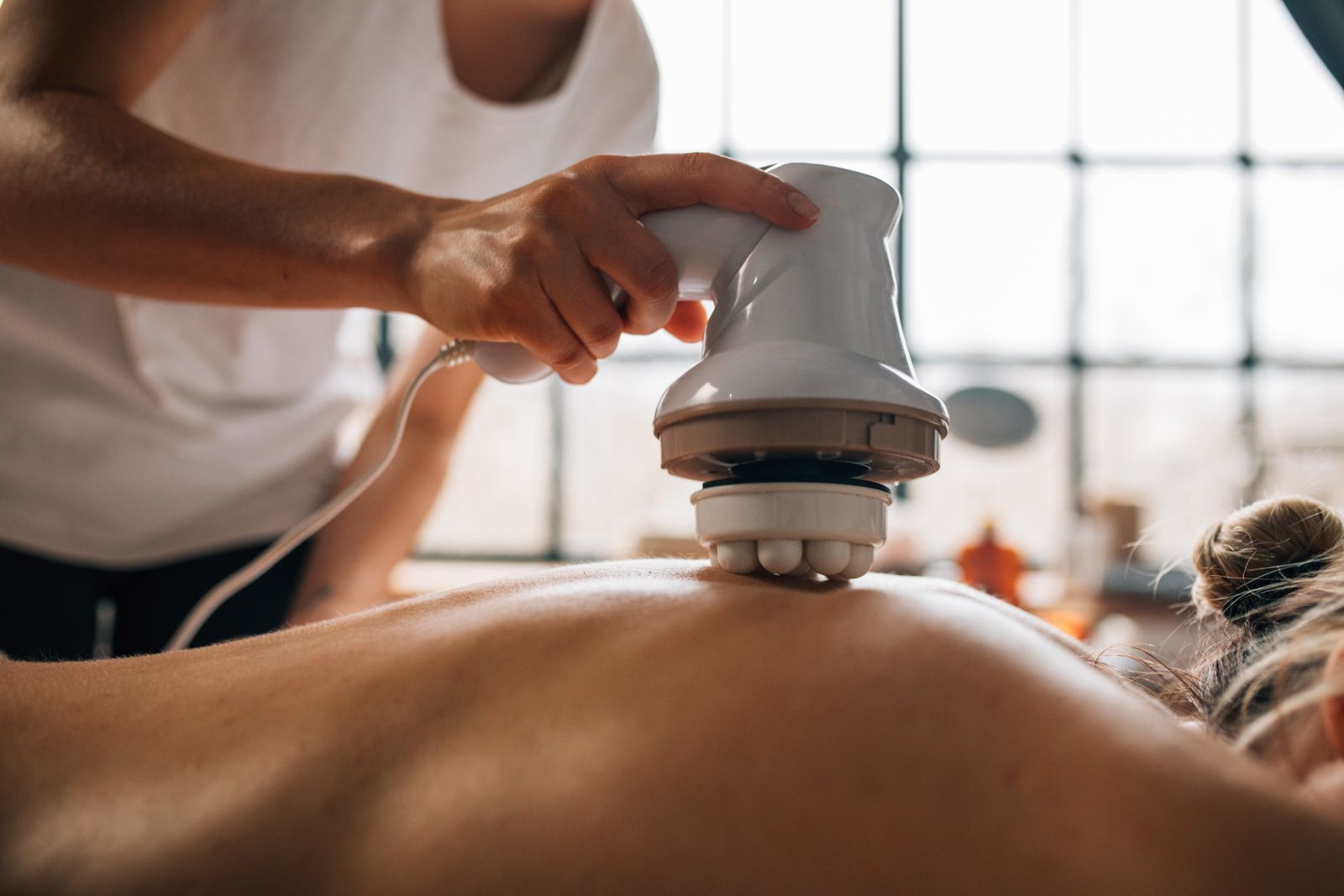 Massage Gun vs. 6D Shiatsu Neck Massager: Which Is Better for Upper Body Tension?