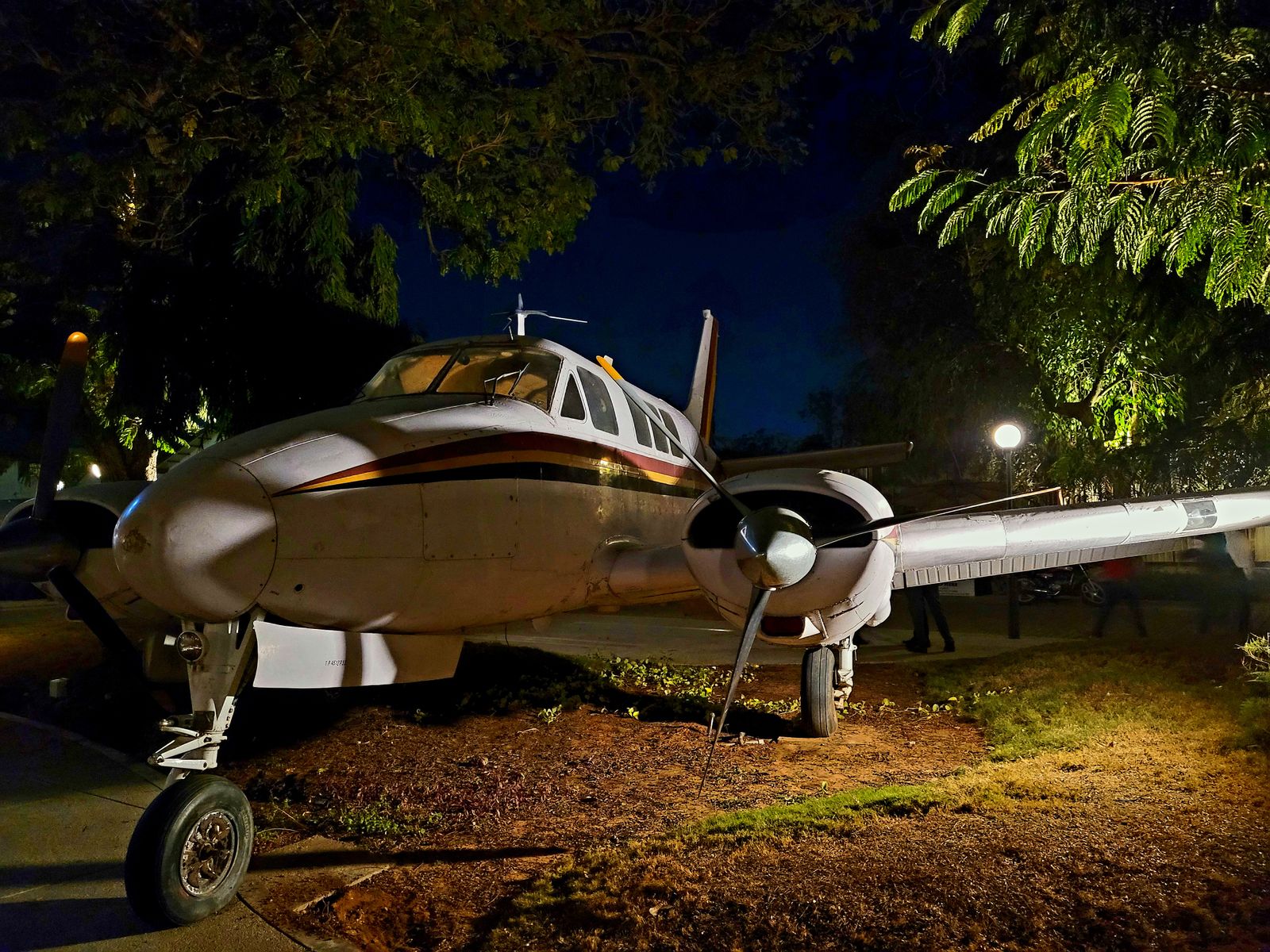 Solar Spotlight Charging & Placement FAQ: Getting 6-14 Hours of Continuous Light