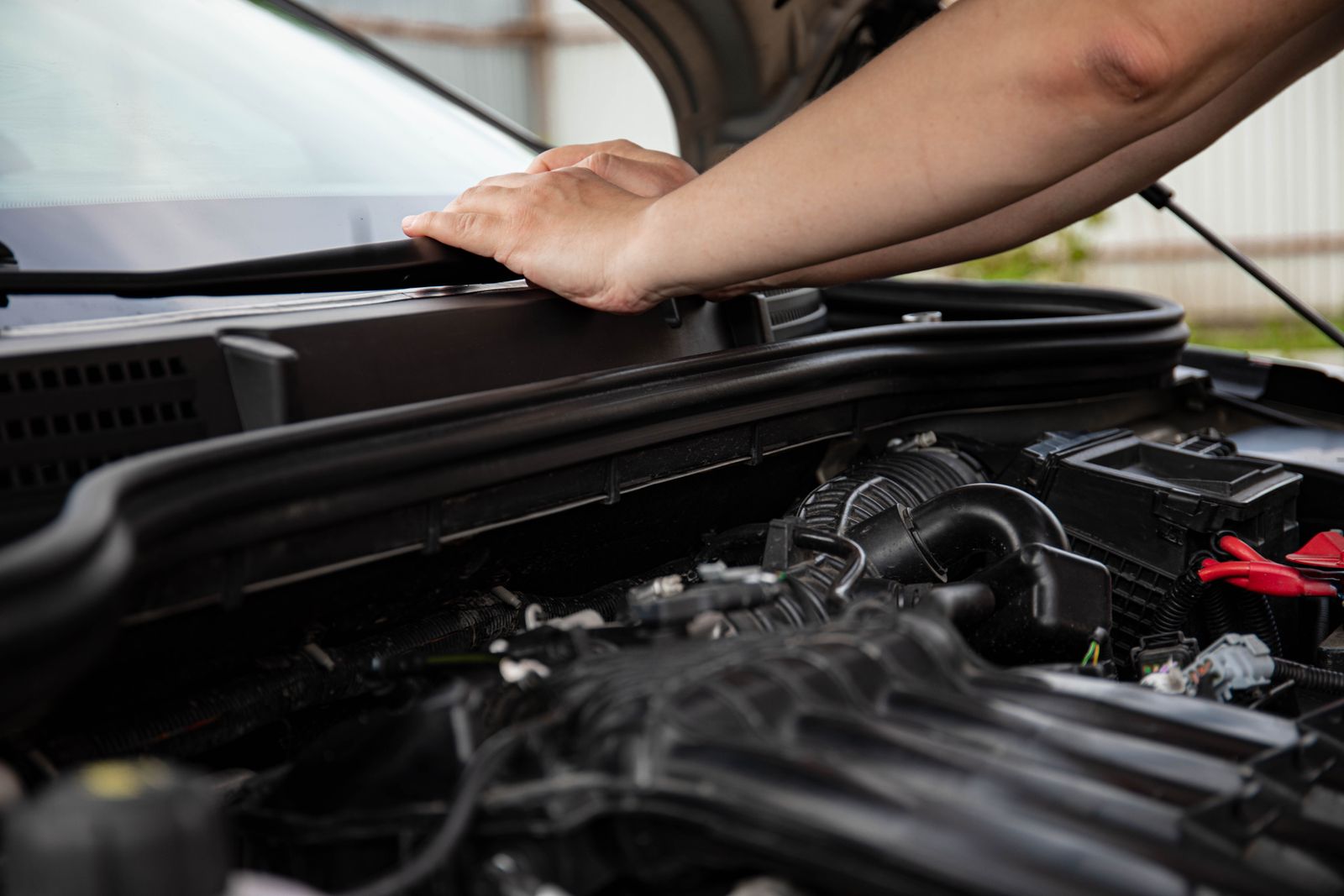 Best OBD2 Scanner for Check Engine Light: ANCEL AD410 Review & Guide