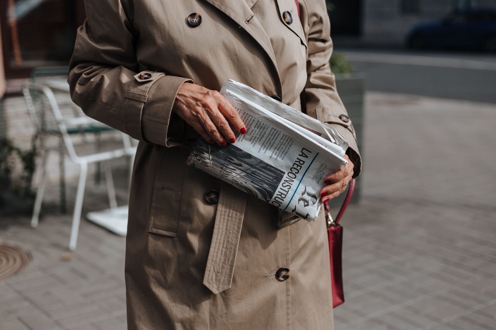 How to Adjust Your Waterproof Trench Coat Waist, Hood, and Cuffs for the Perfect Fit
