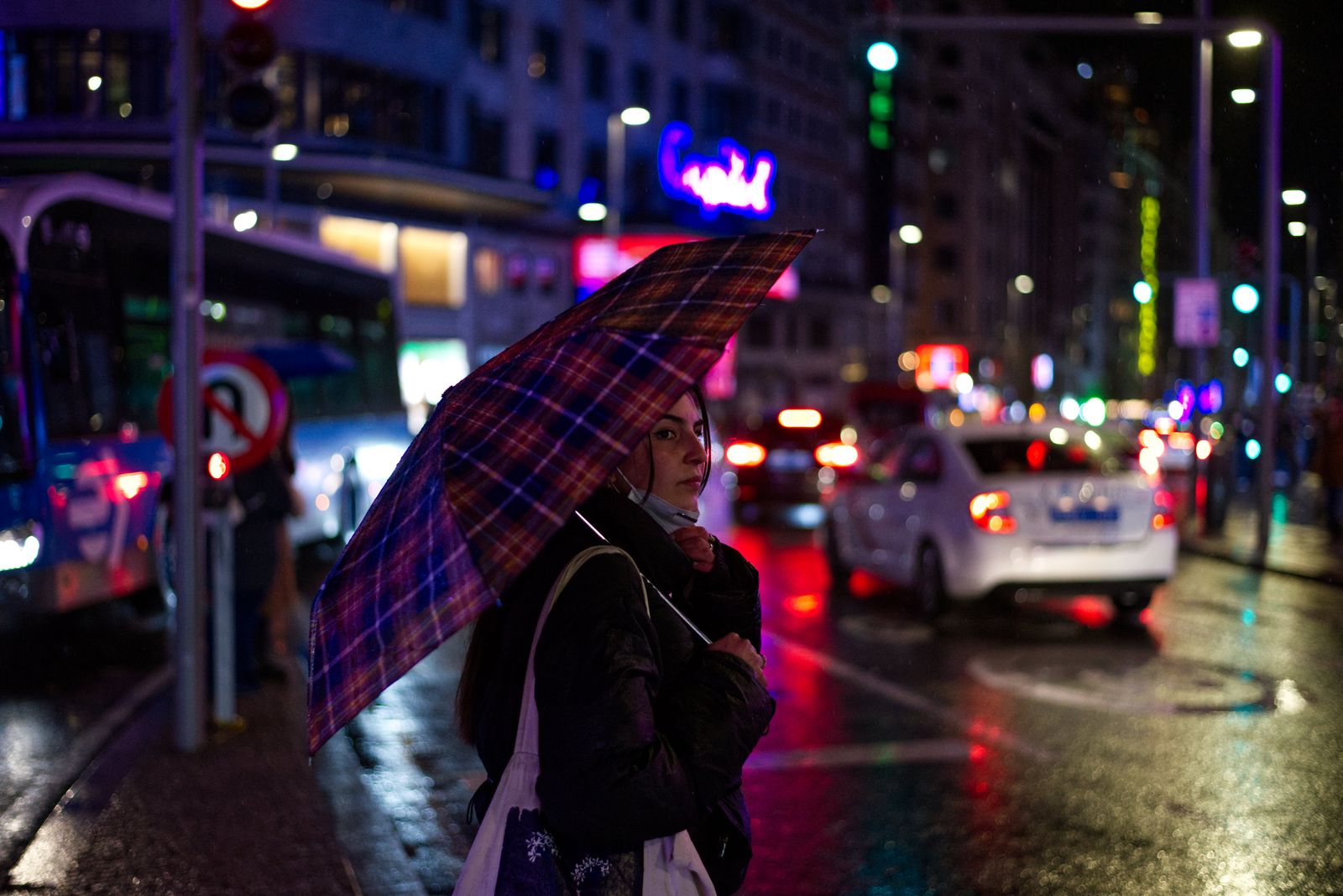 How to Stay Dry and Comfortable During Your Rainy City Commute