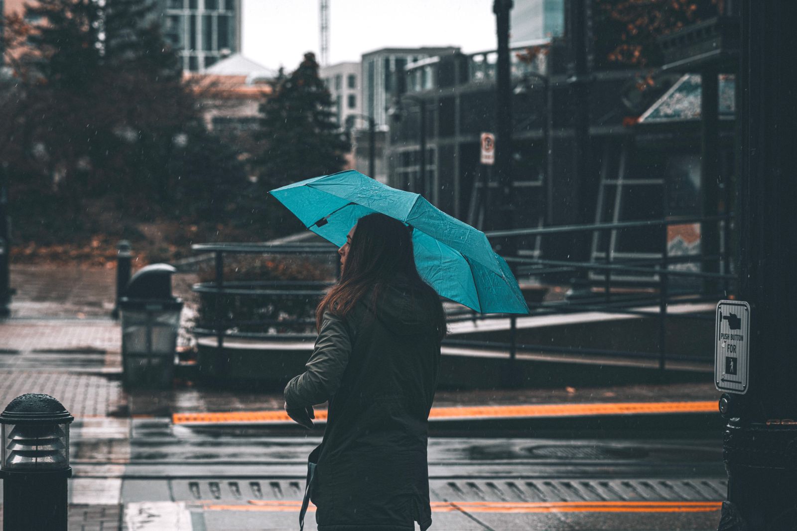 Do You Need UPF Protection on Rainy Days? The Science of UV Rays Through Clouds