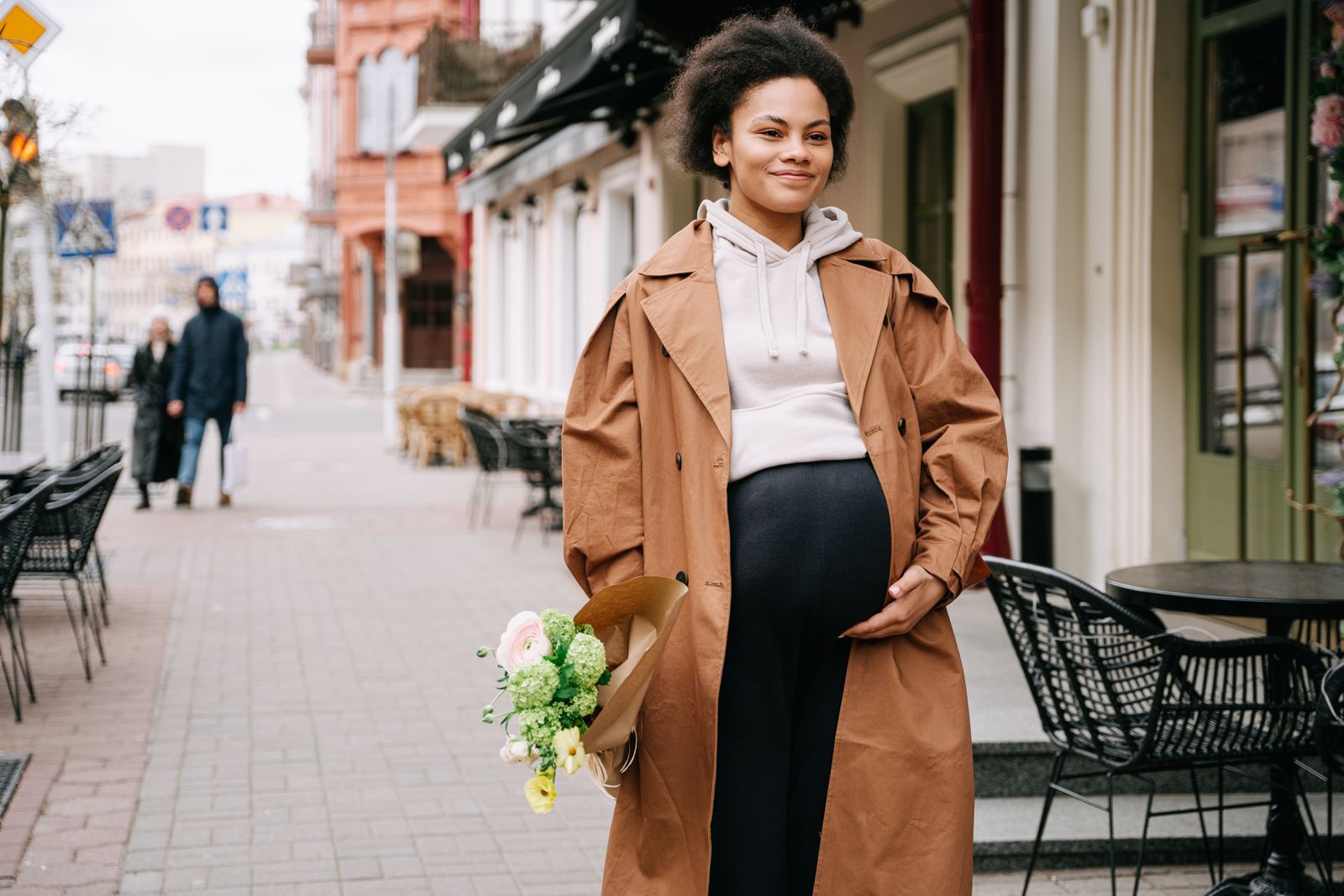 Waterproof Trench Coat vs. Rain Jacket: Which Fits Your City Lifestyle?
