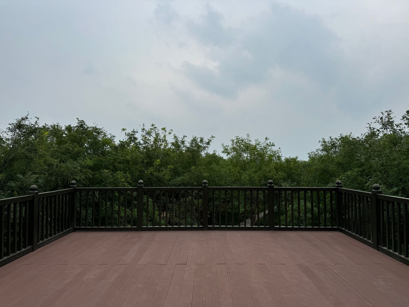Weatherproof Deck Lighting: How IP44 Solar Post Caps Hold Up in Snow and Heavy Rain