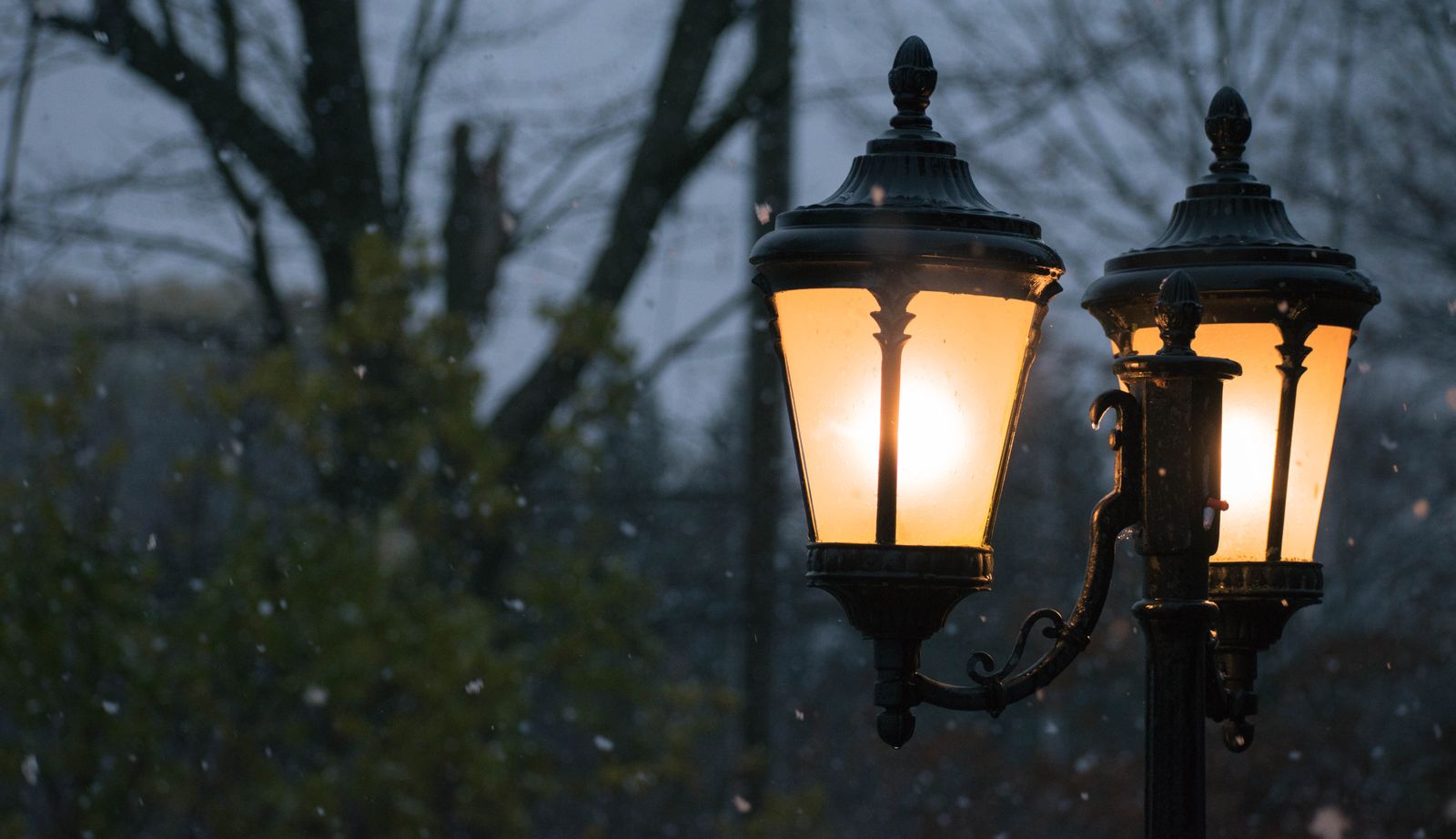 IP44 Waterproof Solar Post Lights Winter Care & Weatherproofing Guide
