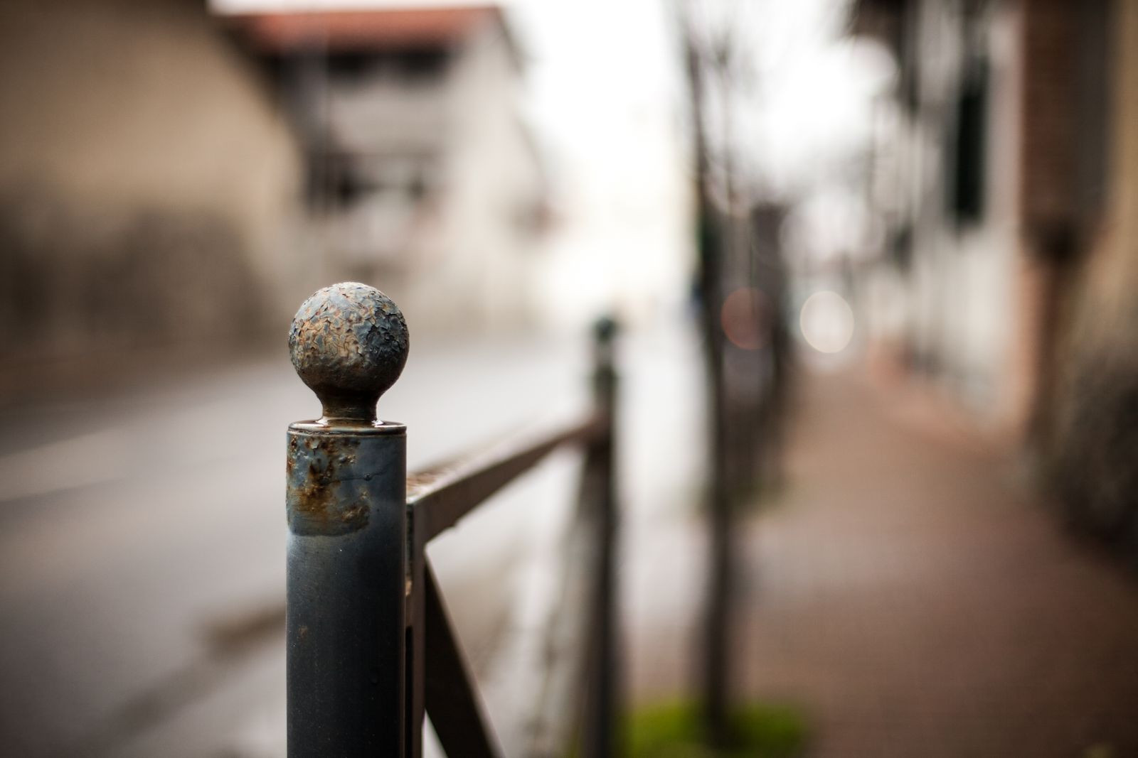 Plastic vs Metal Solar Post Cap Lights: Durability & Cost Comparison