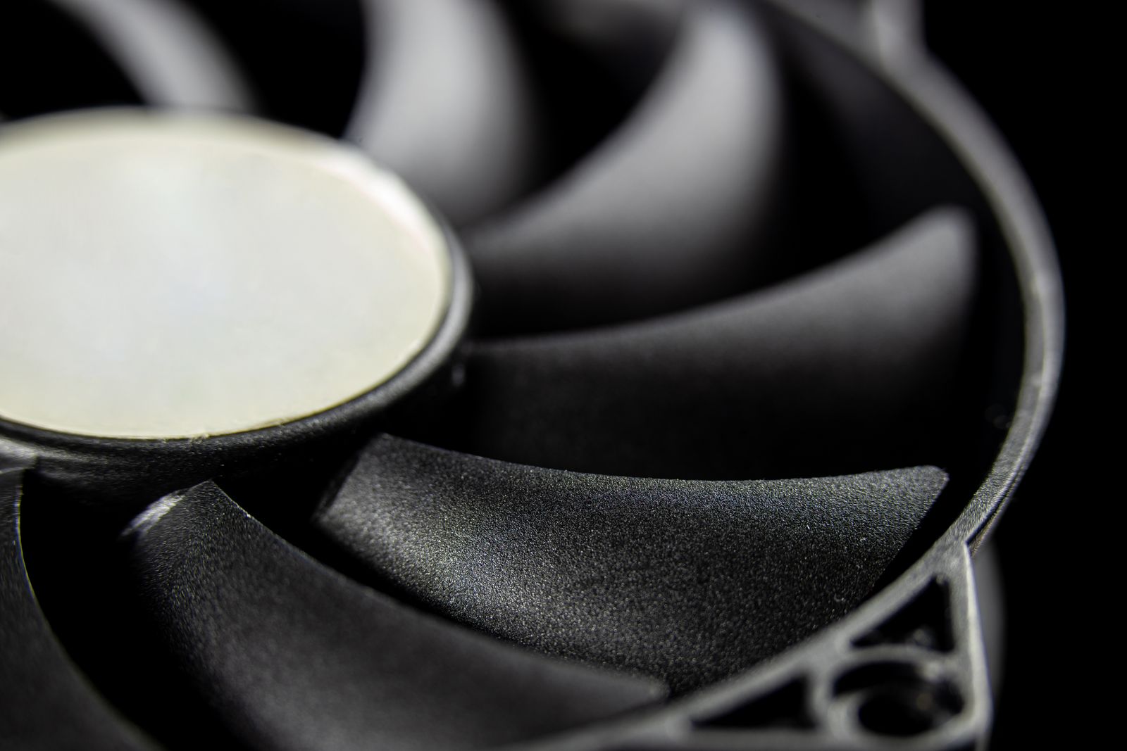How to Lower Your Summer Energy Bill with Zonal Spot Cooling Strategies
