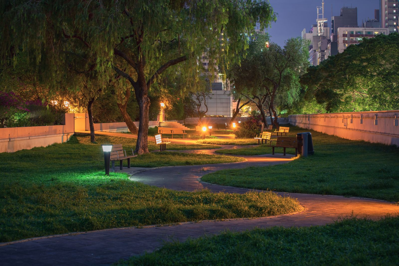 Troubleshooting Leaning Garden Stakes: How to Secure Solar Firefly Lights in Loose Soil