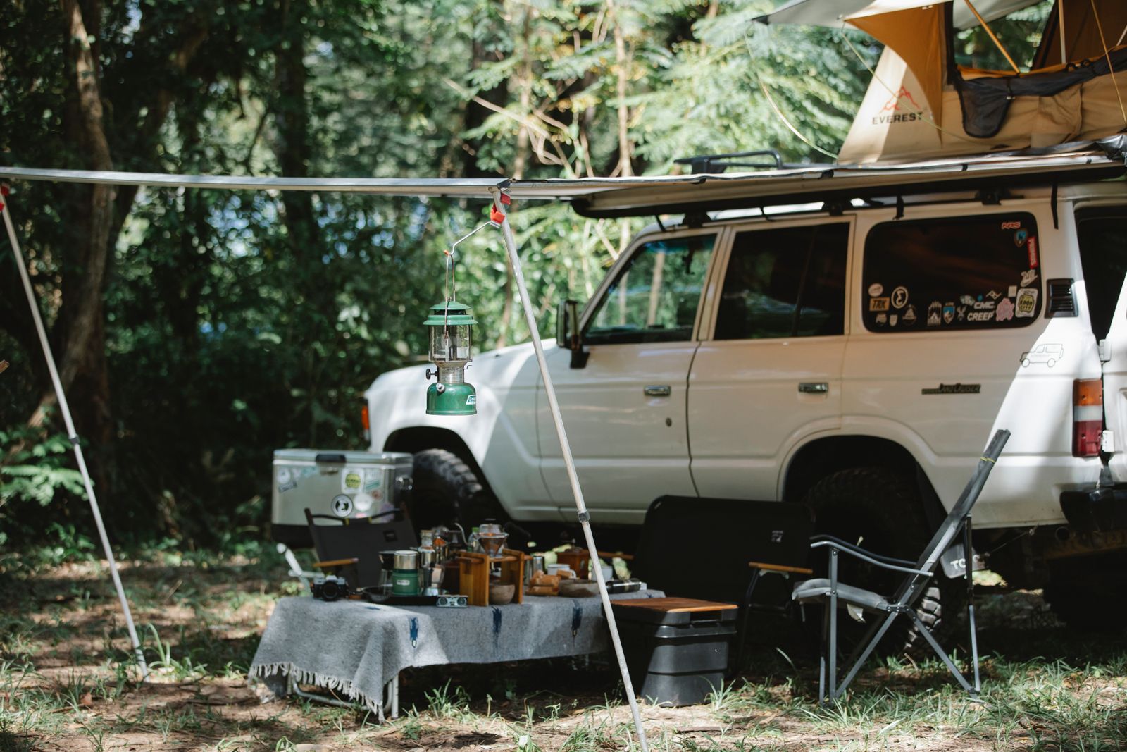 How to Hang a Lantern in a Tent & Campsite for Maximum Visibility