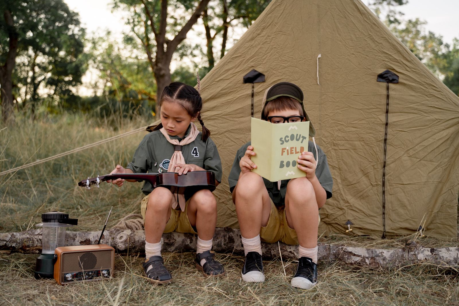 Solar vs USB Camping Lantern: Off-Grid Power Strategy Guide