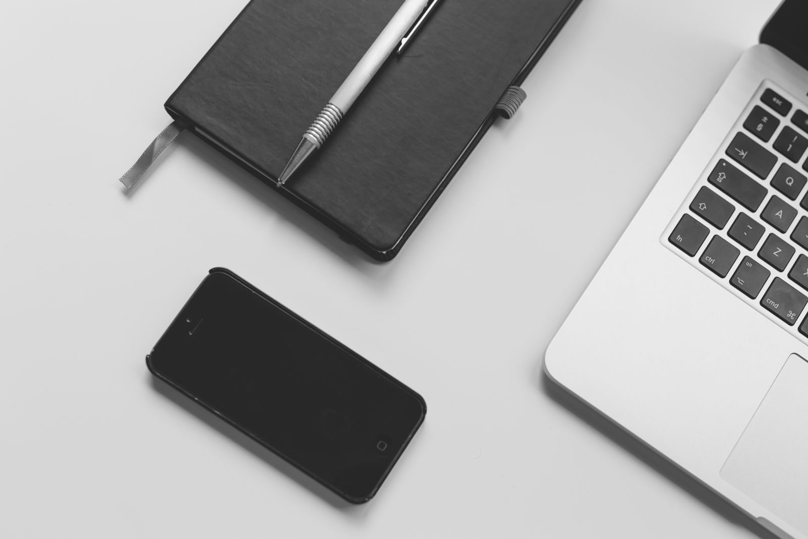 Safe Packing & Maintenance Tips for Solar Power Banks During Air Travel: Avoid TSA Confiscation