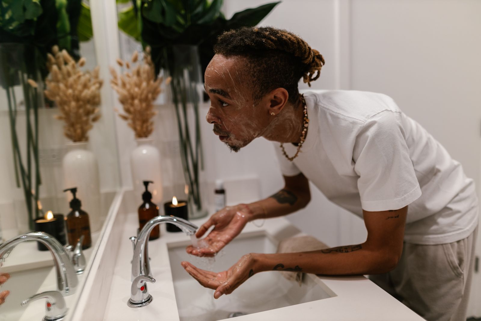 Wet & Dry Shaver Attachment Hygiene Guide: How to Clean Nose, Ear & Body Trimmers