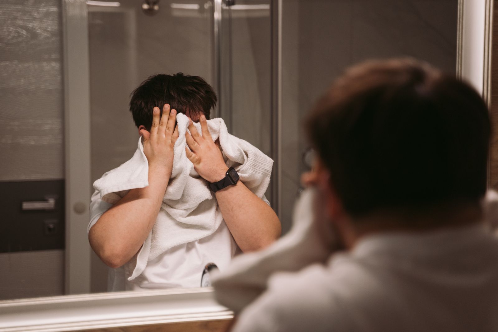 Troubleshooting Electric Shaver Irritation: Why You Get Bumps and How Proper Maintenance Fixes It