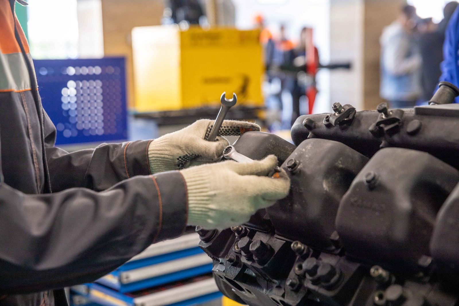 How to Safely Blow Dry an Engine Bay Without Damaging Sensitive Electronics