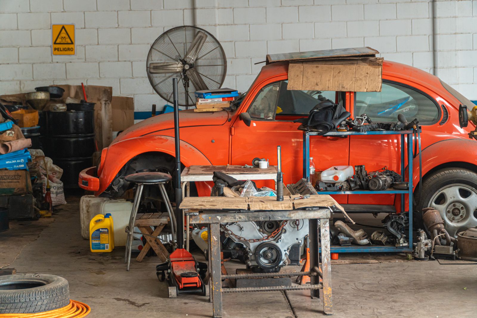 Leaf Blowers vs. Dedicated Car Jet Blowers: Can You Use a Lawn Blower on Car Paint?