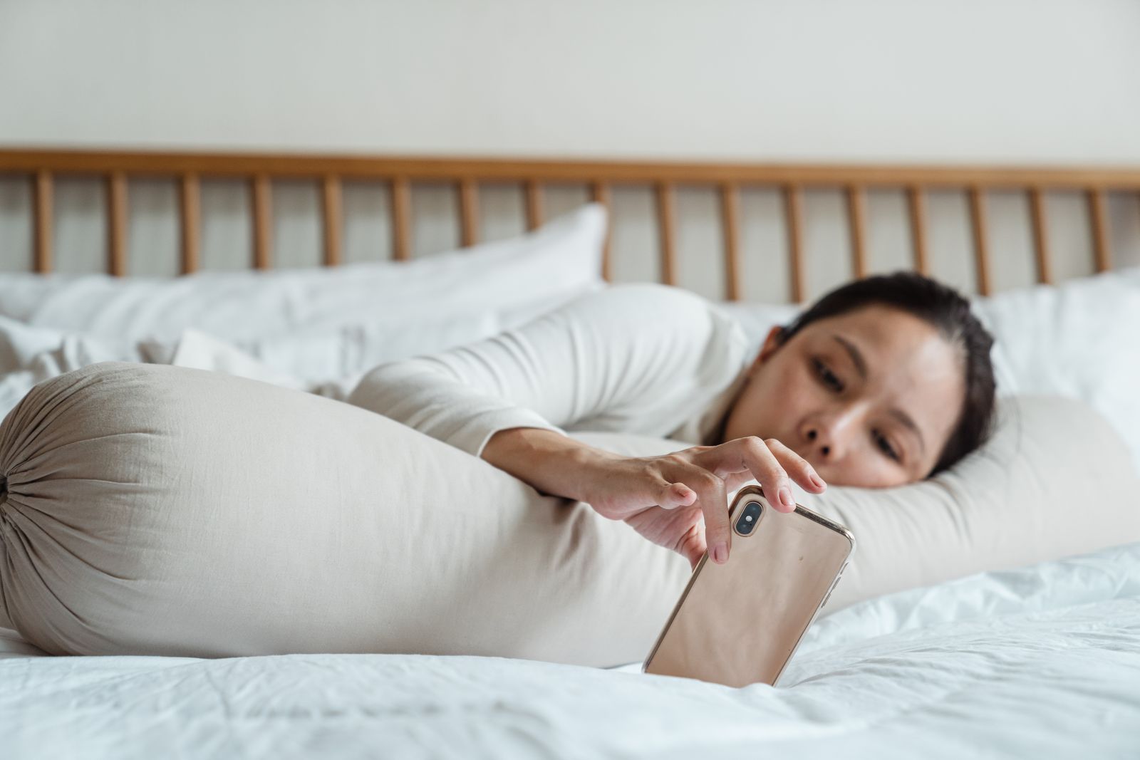 Troubleshooting Morning Headaches: How to Adjust Your Pillow for Cervical Spine Alignment
