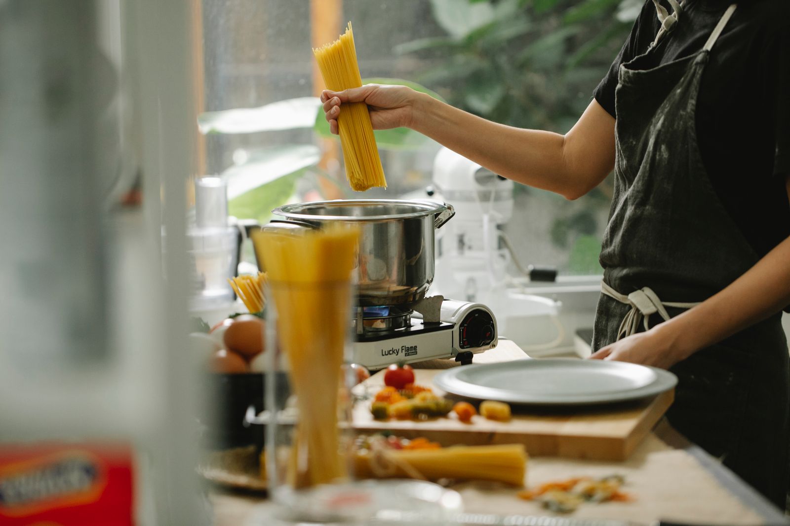 Box Grater vs. Multi-Blade Chopper: Speed, Safety & Prep Comparison