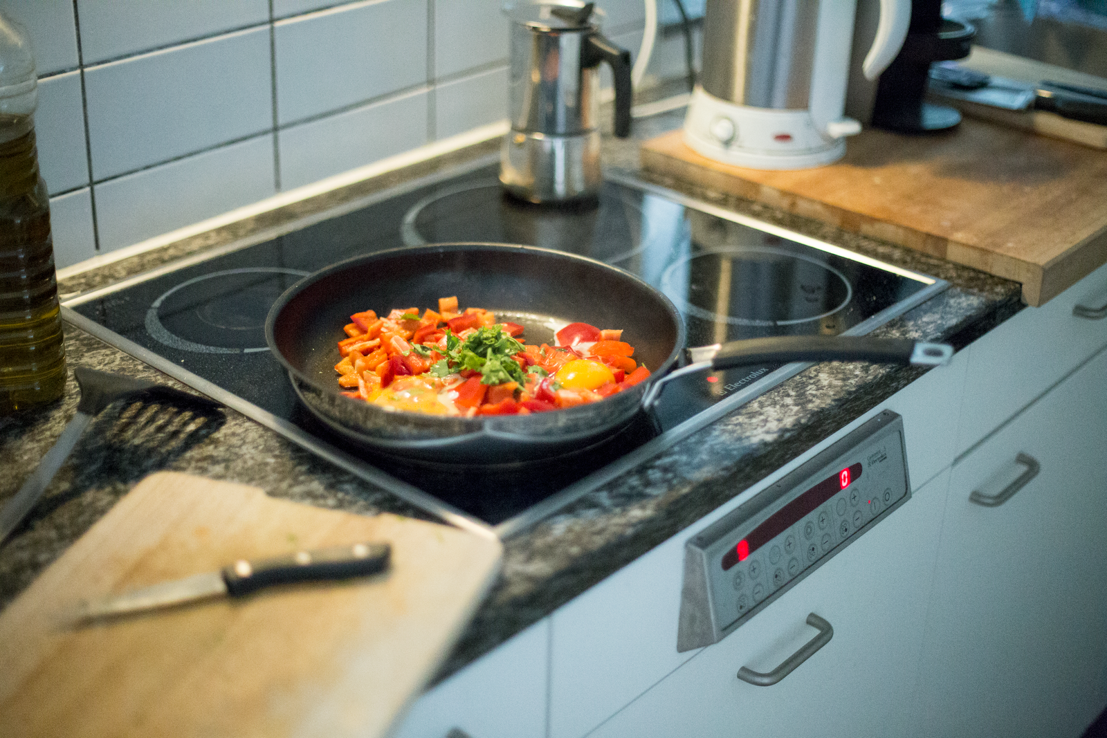 How to Clean and Maintain Your Manual Veggie Chopper Blades vs. Electric Processors