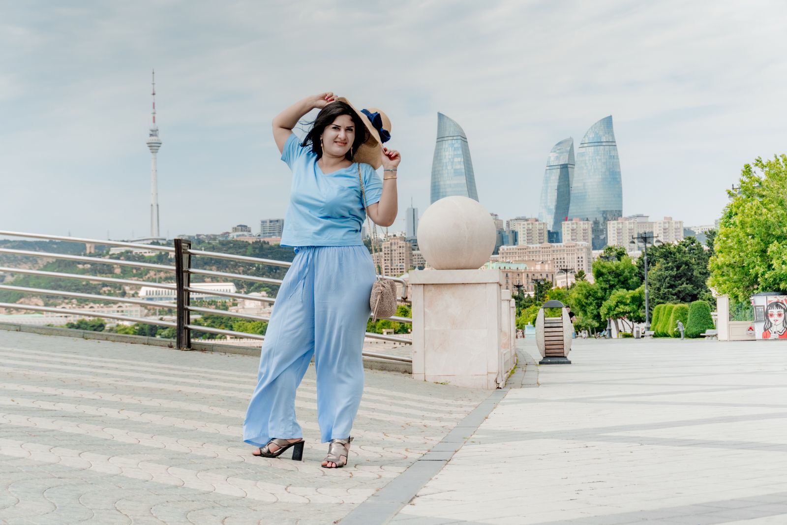 Elevating Wide-Leg Linen Pants for Evening Outfits and Dinner Dates