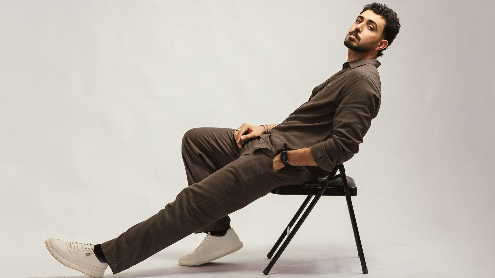 Why Is Organic Linen So Breathable? FAQs About Flax Fibers and Natural Climate Comfort