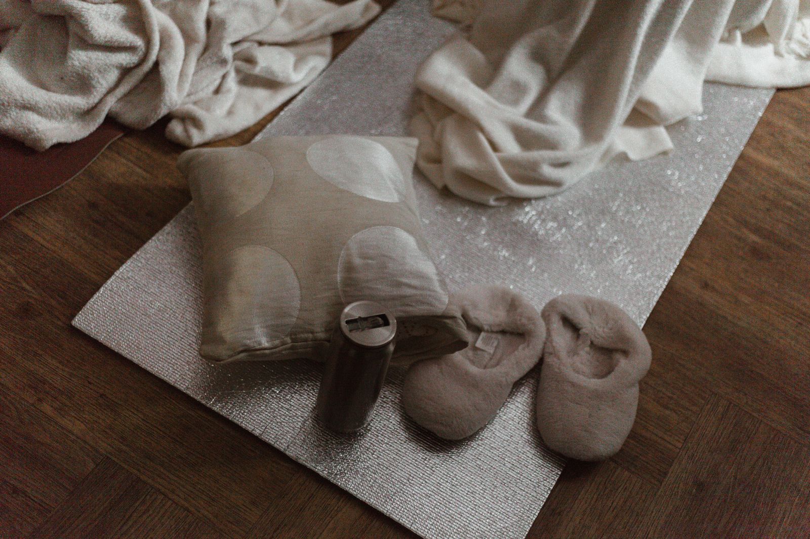 How to Choose Stylish Slip-On House Slippers to Match Your Home Aesthetic