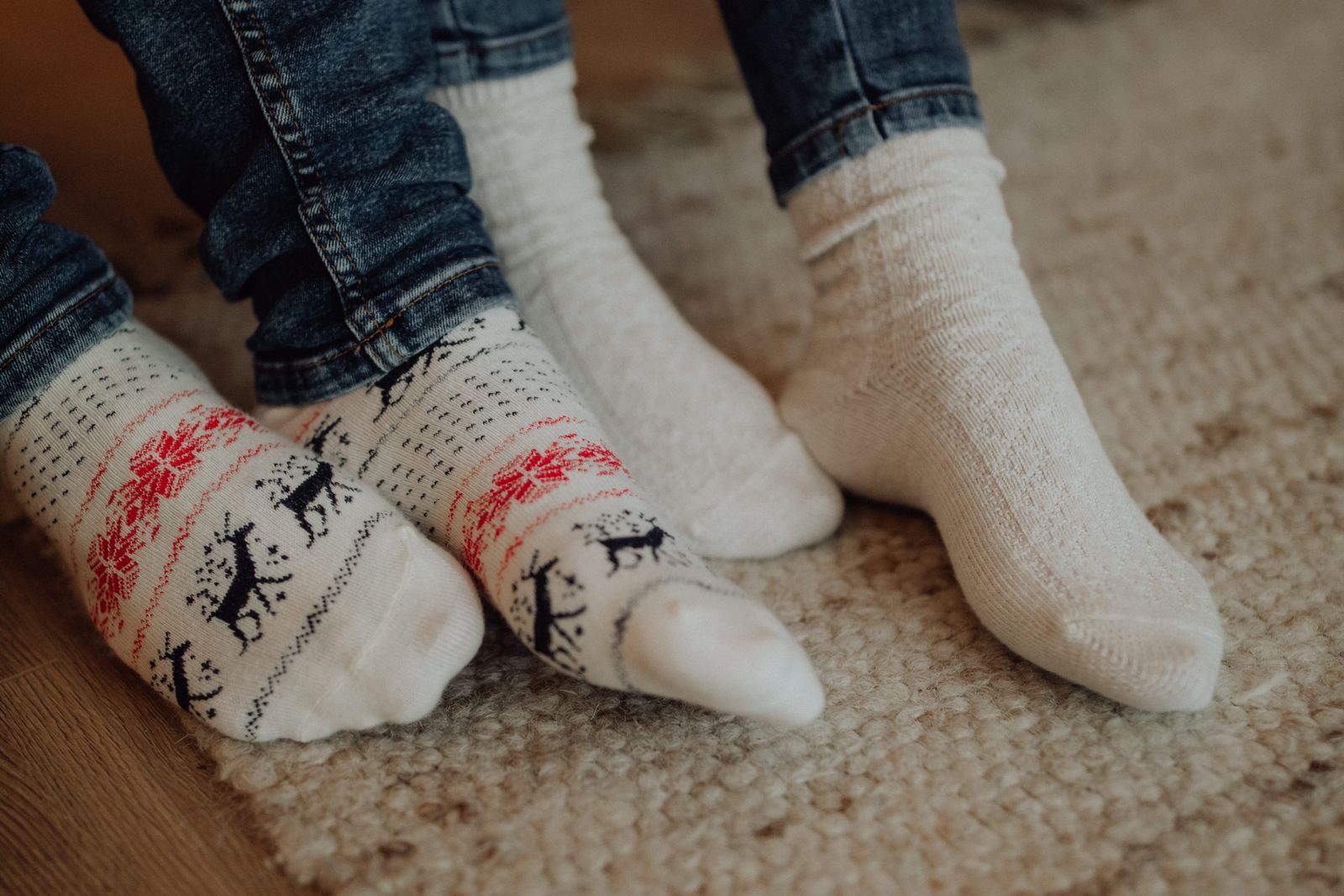 Tile vs. Carpet: Choosing the Right Indoor Sole Cushioning for Every Room