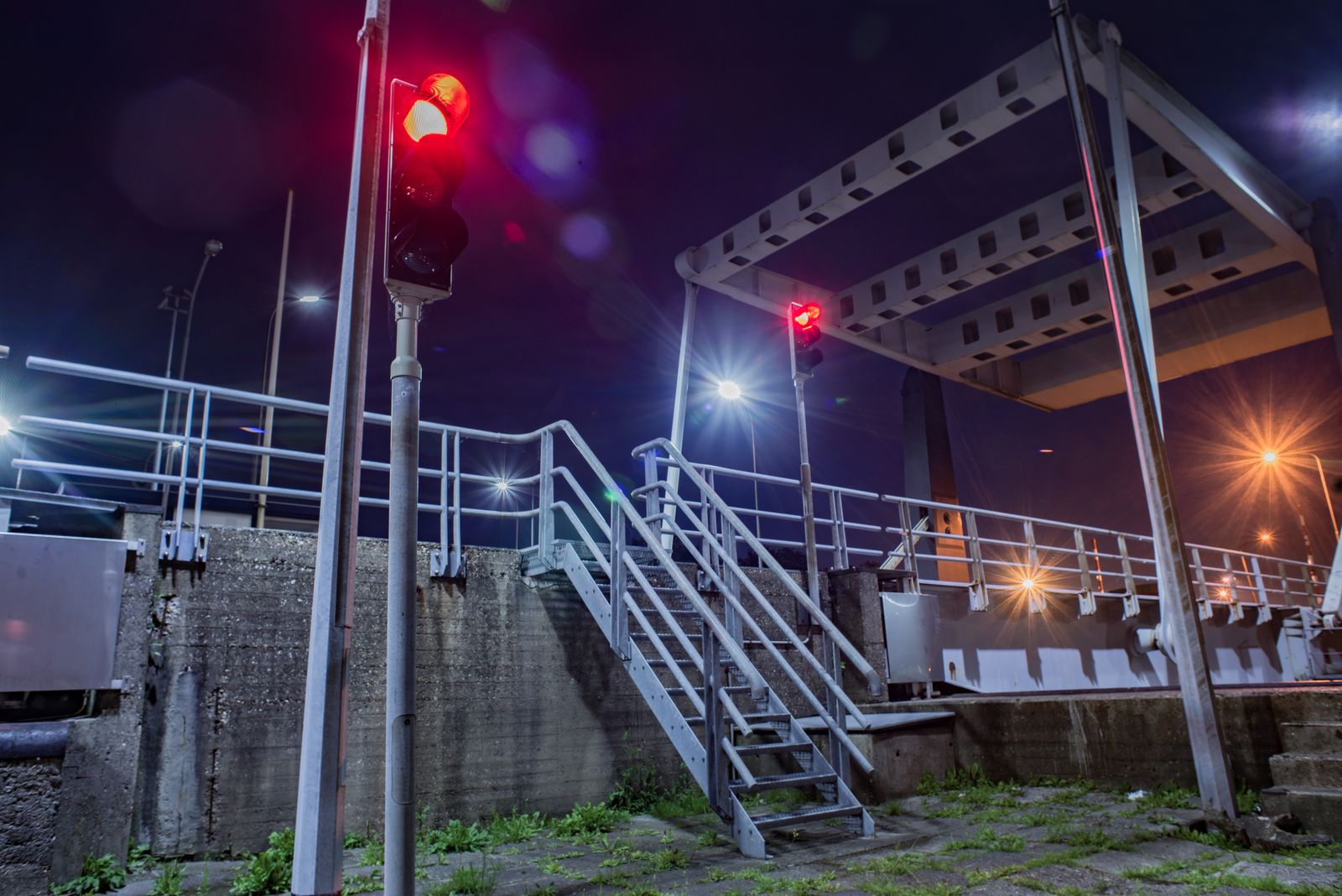 How to Activate Switchless Solar Stair Lights: First-Time Setup & Pull-Tab Guide