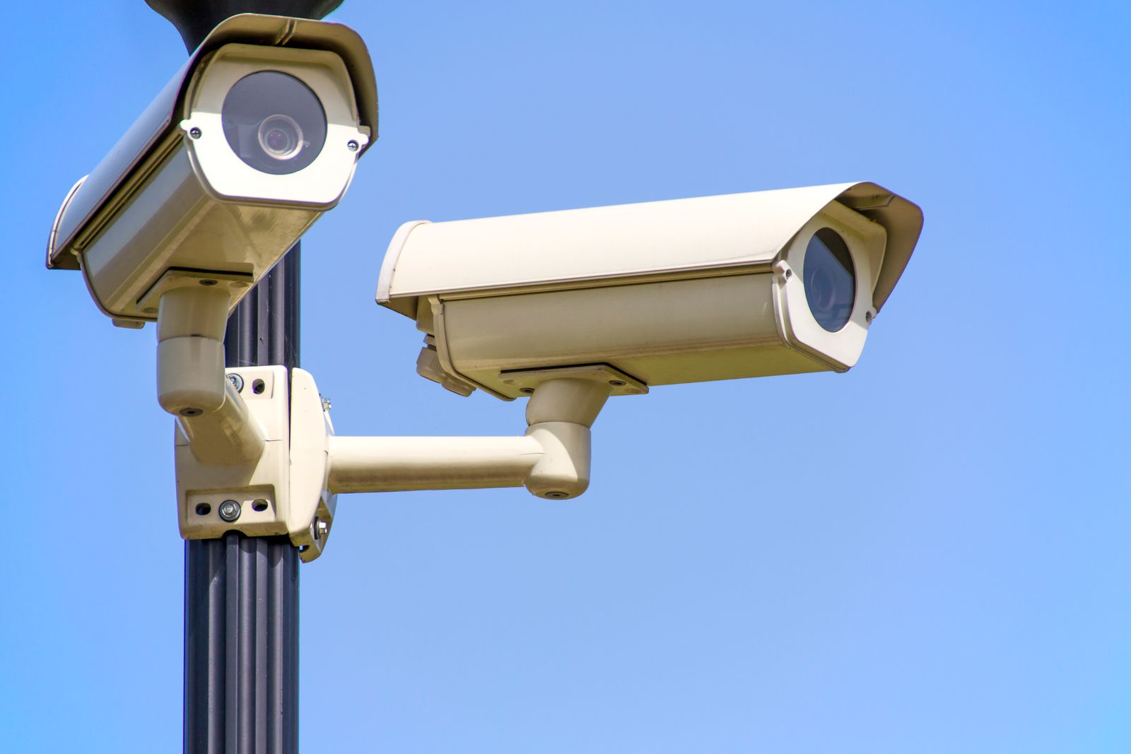 Where and How High to Mount Outdoor Security Cameras for Maximum Coverage
