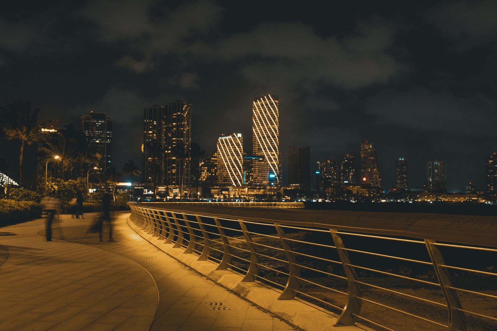 Walkway Lighting for Accessibility: Aging Eyes, Glare, and Trip Hazards