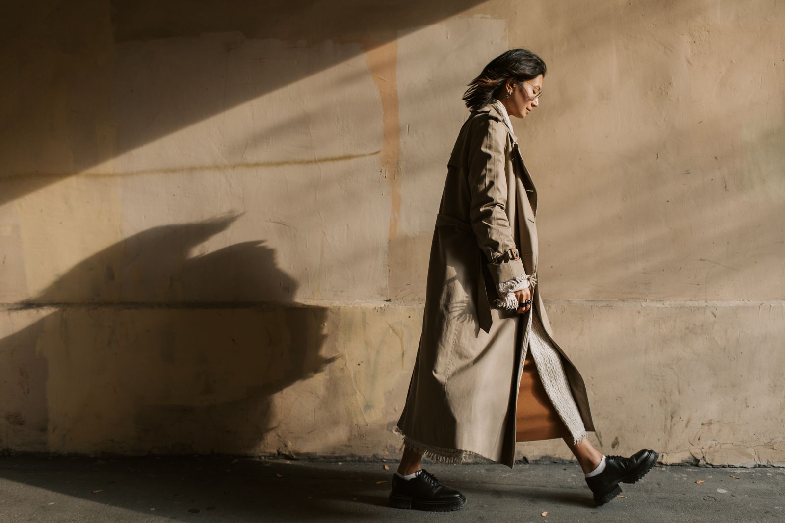 How to Pack a Waterproof Trench Coat for Carry-On Travel Without Damage