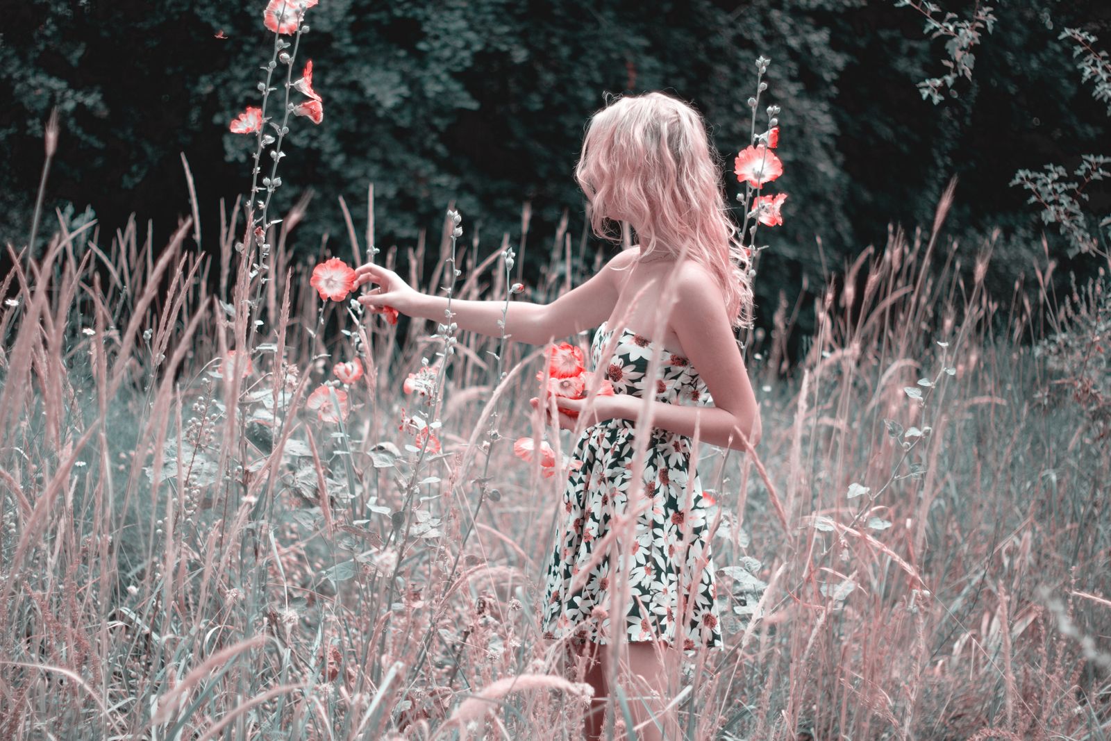 The Ultimate Buying Guide to Bustier Sundresses with Seamless Hidden Pockets