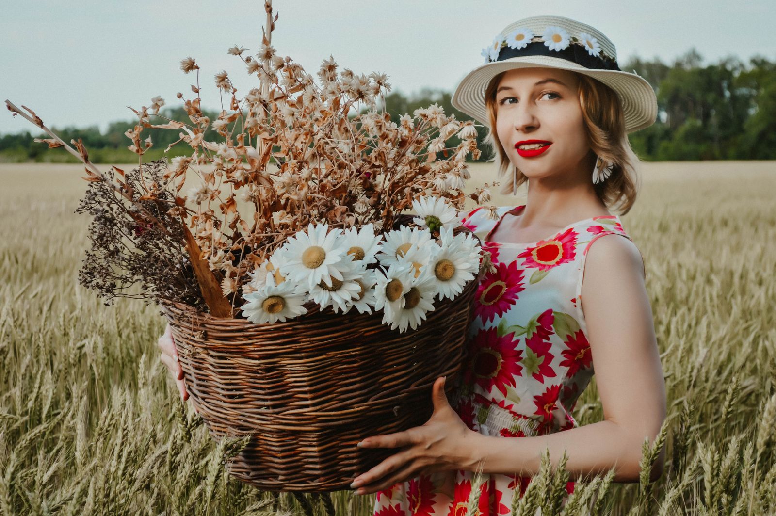 How to Wash a Structured Bustier Sundress Without Ruining the Waist-Shaping Fit