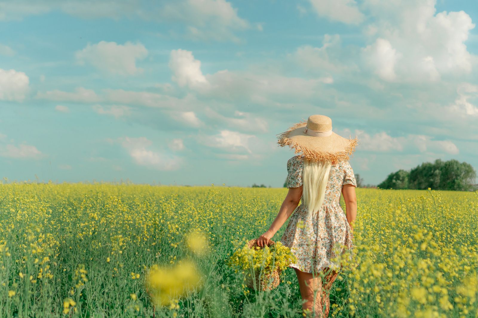 Summer Capsule Wardrobe Guide: How to Integrate a Shaping Bustier Sundress
