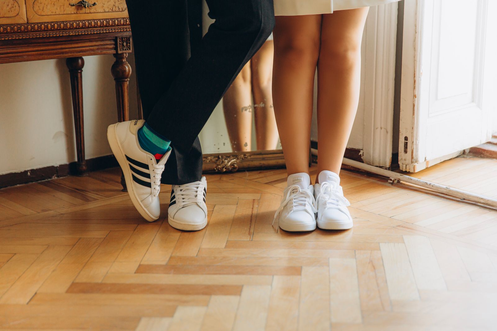 Keeping Slippers at the Office: A Buying Guide for Desk Footwear